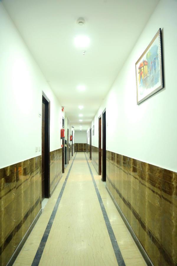 Aerocity Hotel Jindal Palace Delhi- A Well Hygiene Property"All Staff Vaccinated " New Delhi Eksteriør bilde