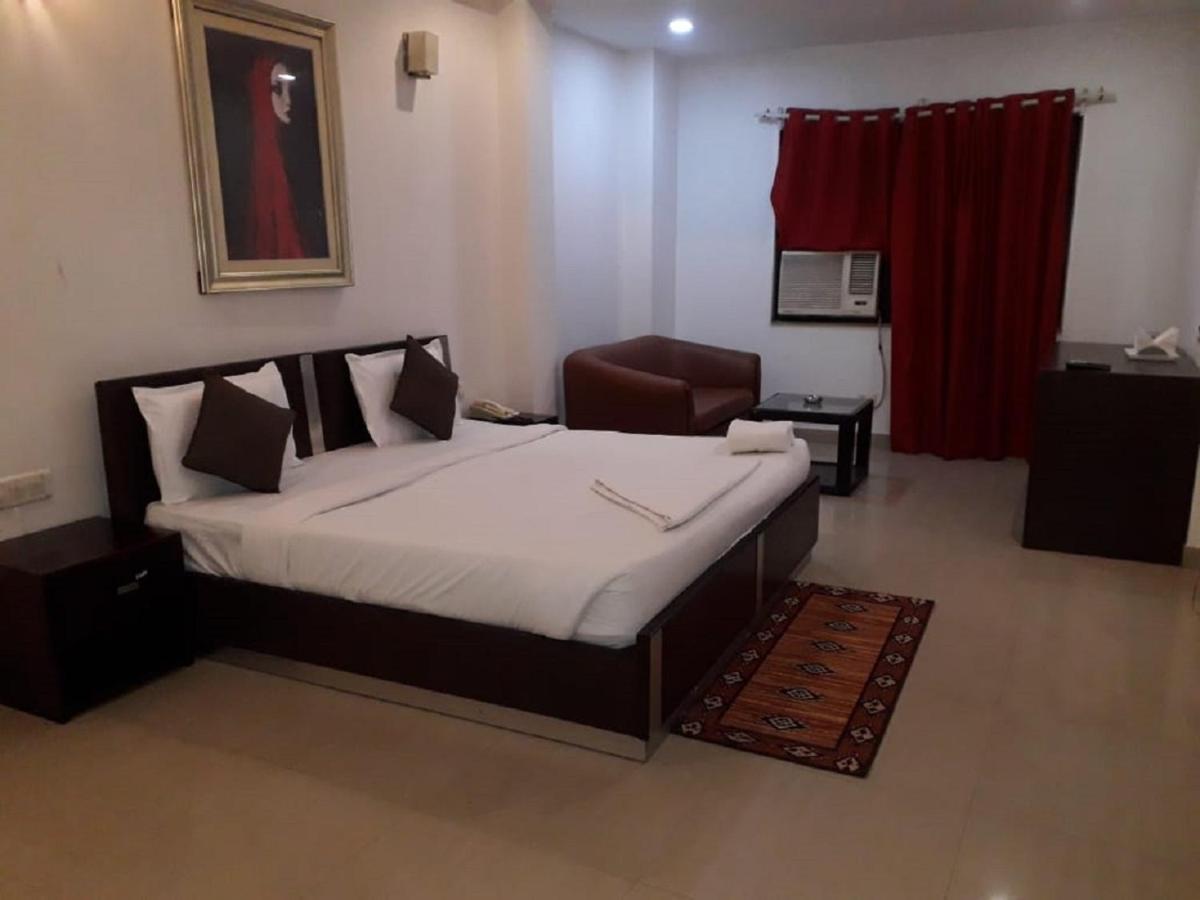 Aerocity Hotel Jindal Palace Delhi- A Well Hygiene Property"All Staff Vaccinated " New Delhi Eksteriør bilde
